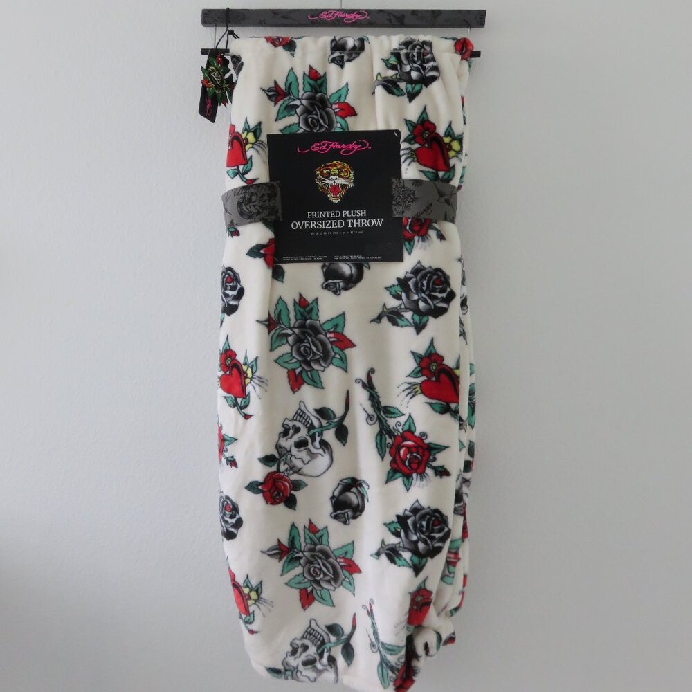 Ed Hardy Skull Roses Oversized Throw 60 x 70" in